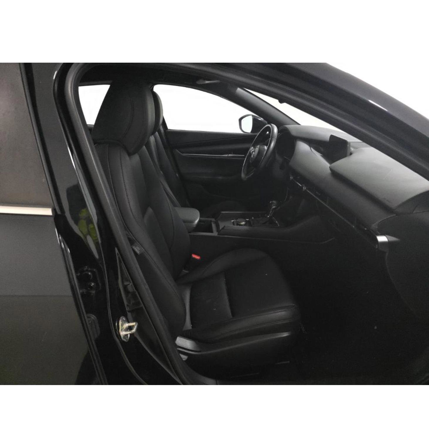 Used 2022 MAZDA MAZDA3 s image 25