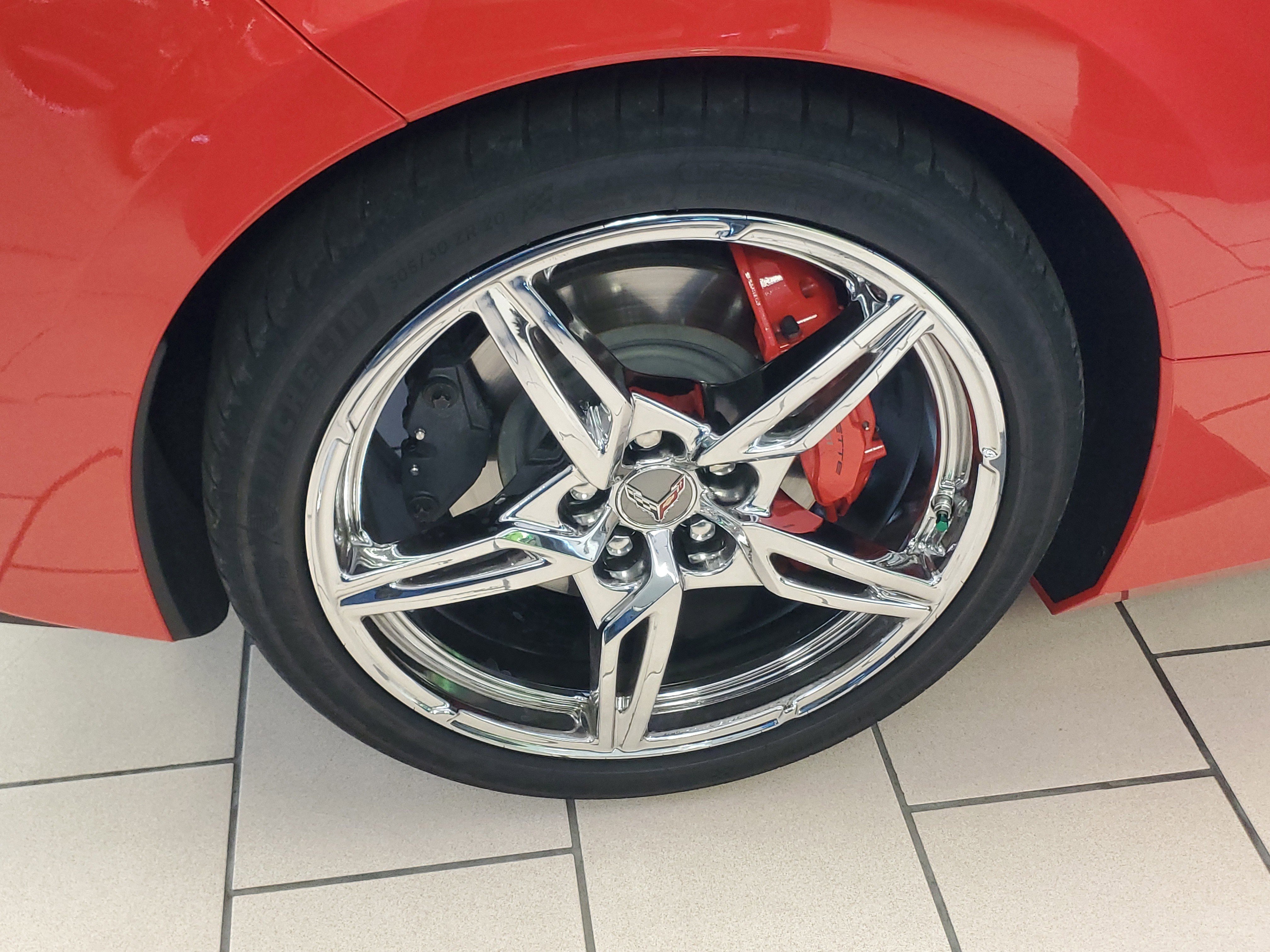 Used 2022 Chevrolet Corvette Stingray Premium Conv w/ Z51 Performance Package image 7
