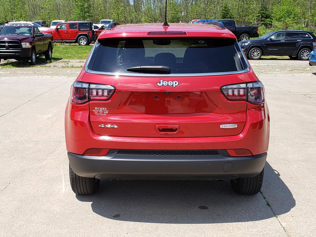 Certified 2024 Jeep Compass Latitude w/ Altitude Special Edition AWD/4WD image 4