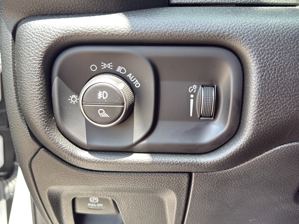 New 2025 RAM 1500 Tradesman w/ Night Edition AWD/4WD image 20