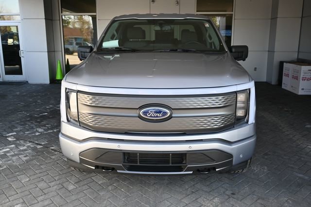 Used 2022 Ford F150 Lightning XLT image 8