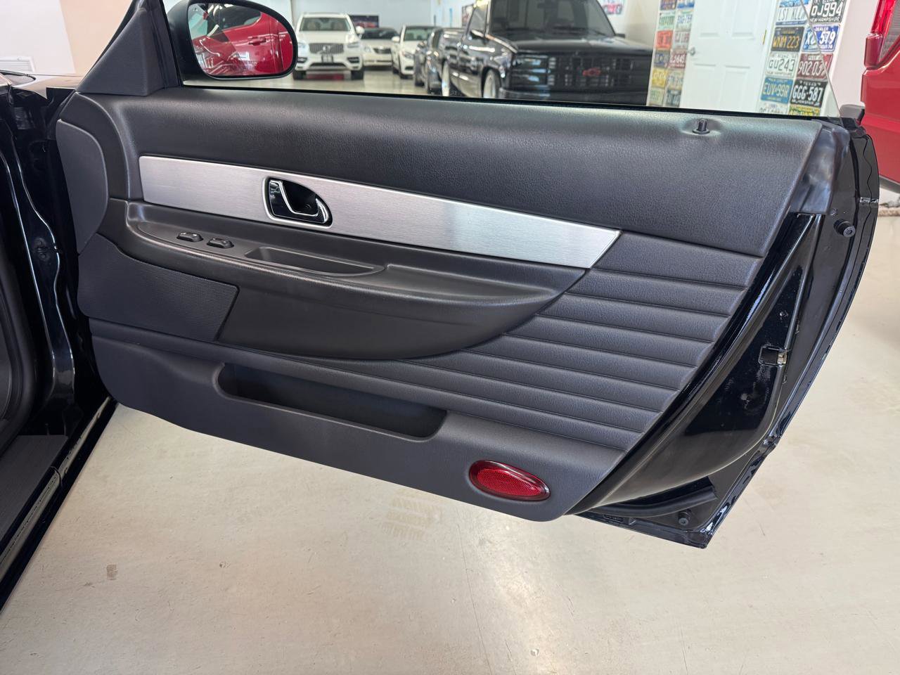 Used 2002 Ford Thunderbird image 9