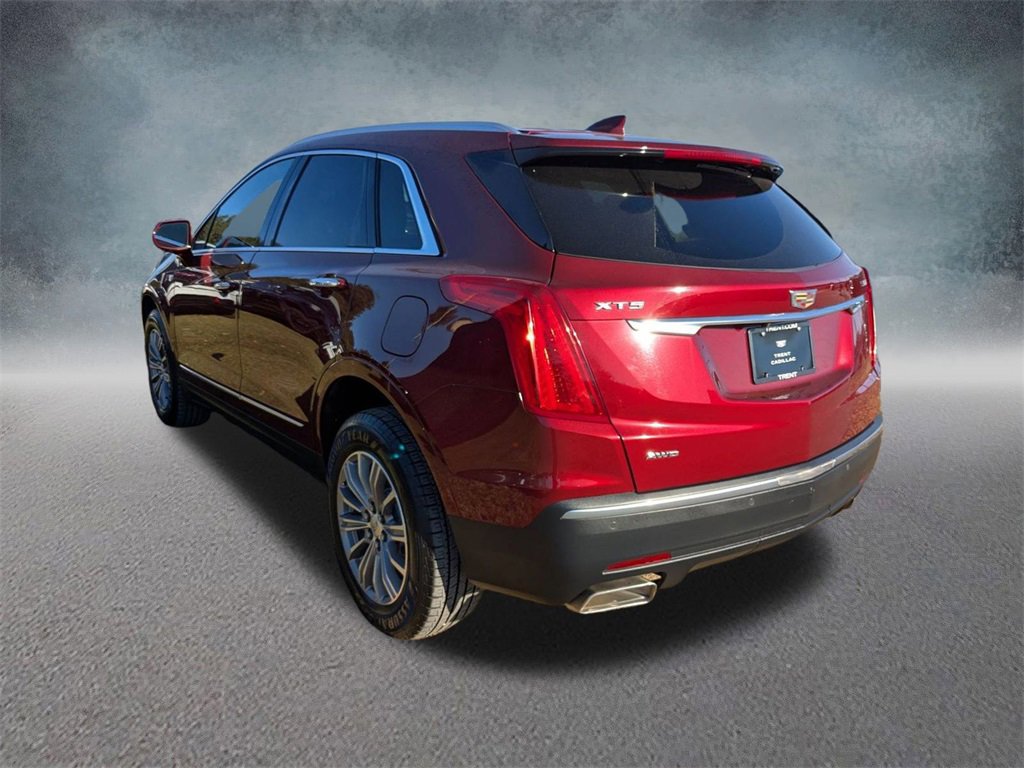 Used 2017 Cadillac XT5 Luxury w/ Driver Awareness Package image 3