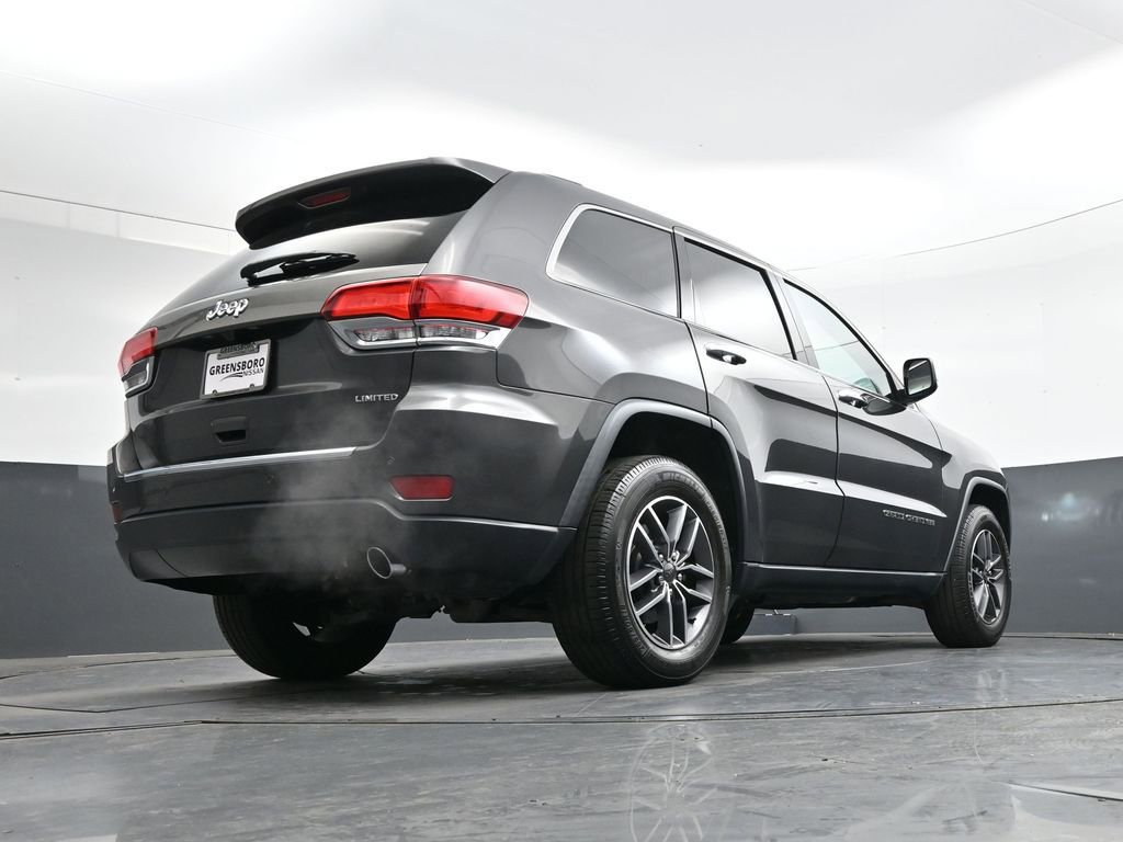 Used 2020 Jeep Grand Cherokee Limited w/ Luxury Group II image 28