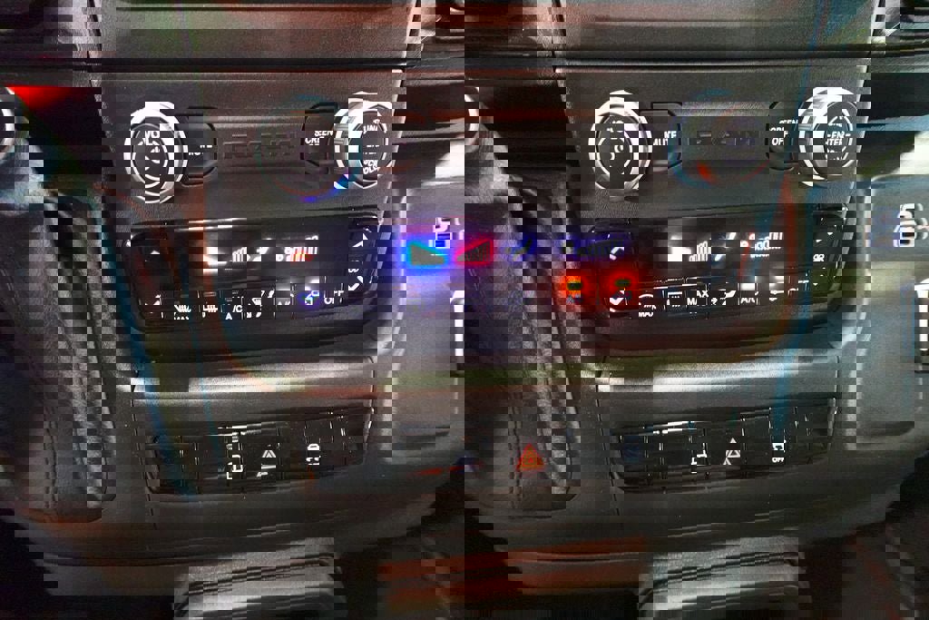 Used 2024 RAM ProMaster 3500 w/ Convenience Group image 21