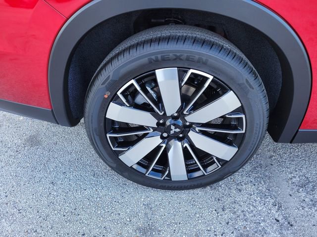 New 2026 Mitsubishi Outlander SE image 7