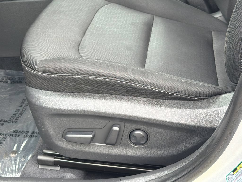 Used 2017 Hyundai Elantra Value Edition FWD image 21