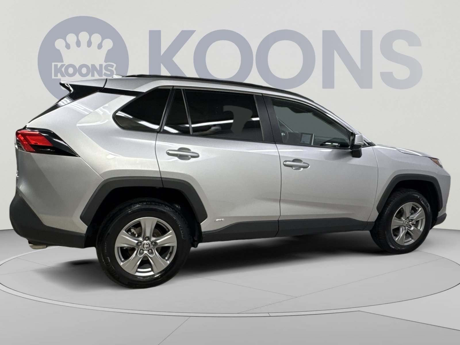 Used 2024 Toyota RAV4 LE AWD/4WD image 21