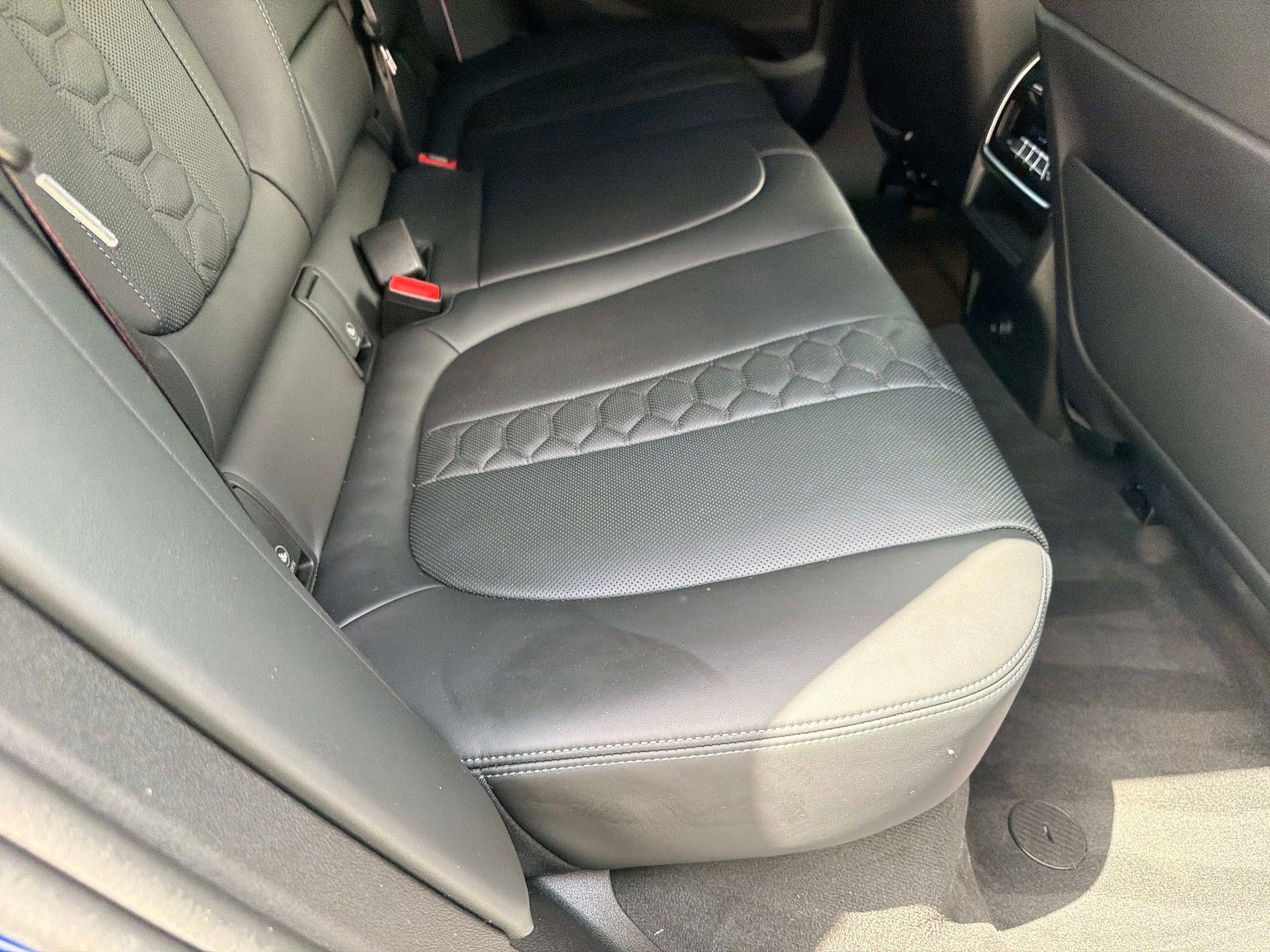 Used 2026 BMW X6 M Competition image 27