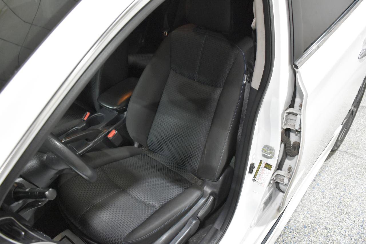 Used 2017 Nissan Sentra SR image 11