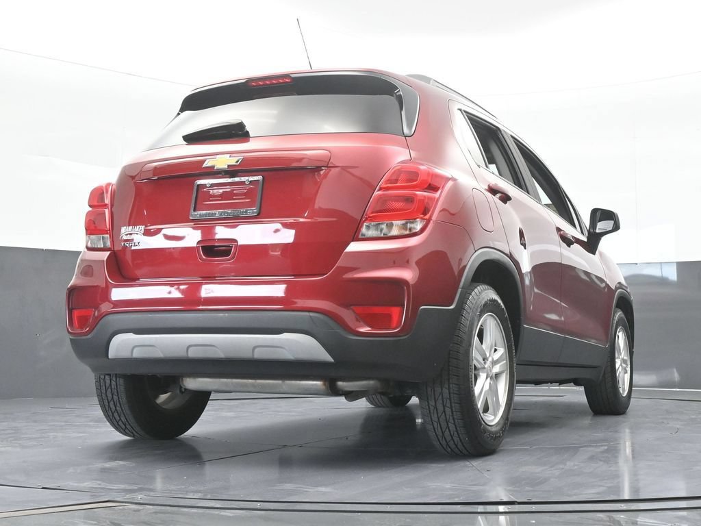 Used 2021 Chevrolet Trax LT w/ LT Convenience Package FWD image 56