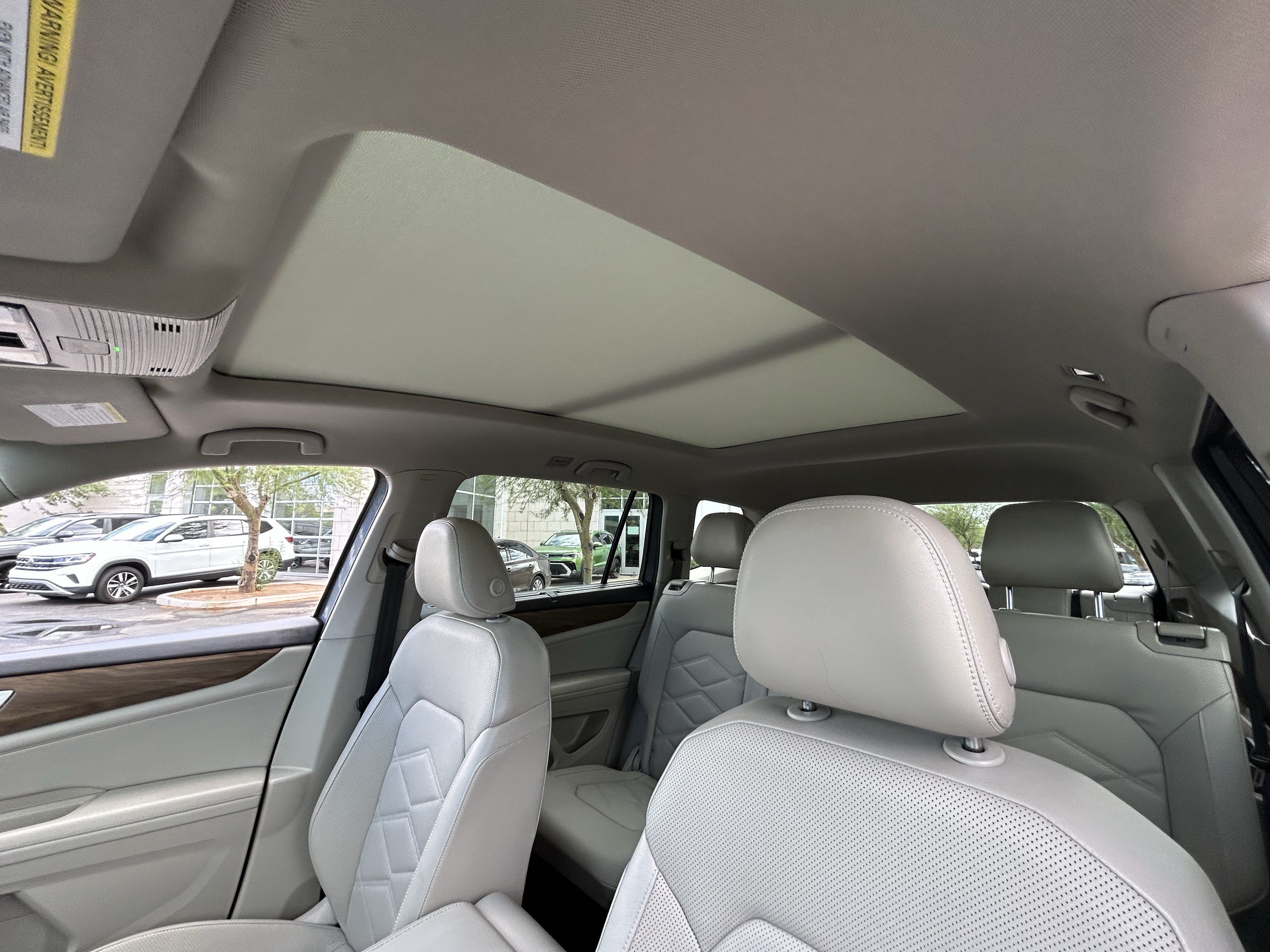 Used 2024 Volkswagen Atlas SE w/ Panoramic Sunroof Package AWD/4WD image 19