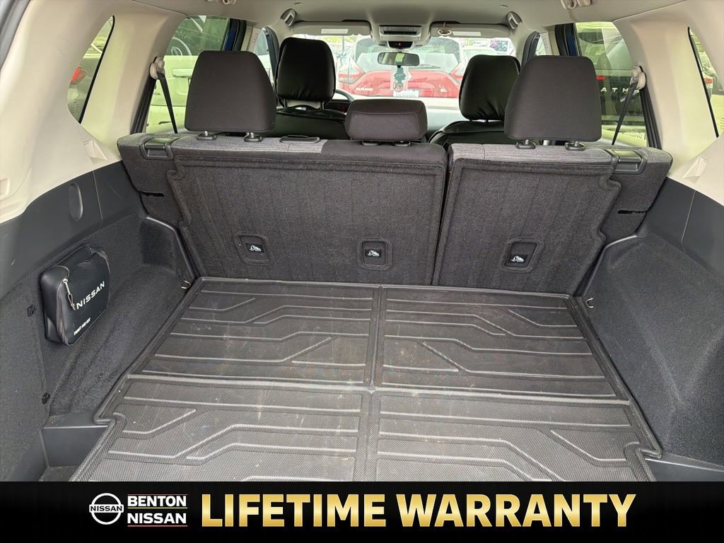 Certified 2023 Nissan Rogue SV image 10