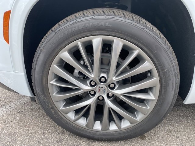 New 2026 Buick Enclave Avenir w/ LPO, Floor Liner Package image 8