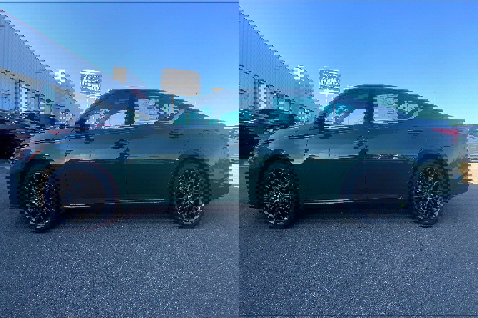 New 2025 Nissan Altima 2.5 SR w/ SR Premium Package image 25