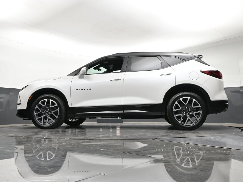 Certified 2023 Chevrolet Blazer RS w/ Driver Confidence II Package AWD/4WD image 25