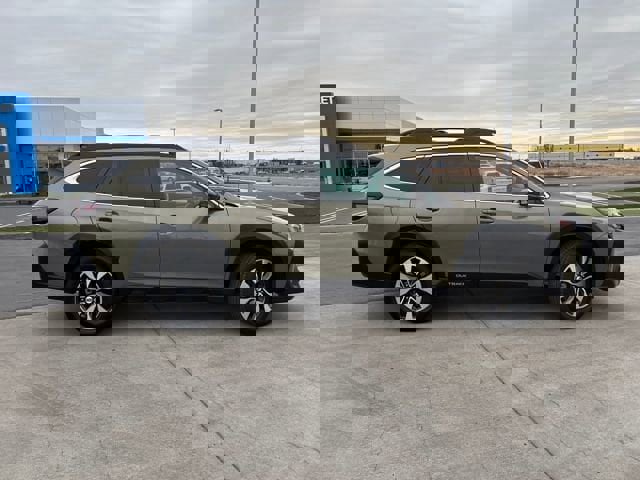 Used 2023 Subaru Outback Limited image 2