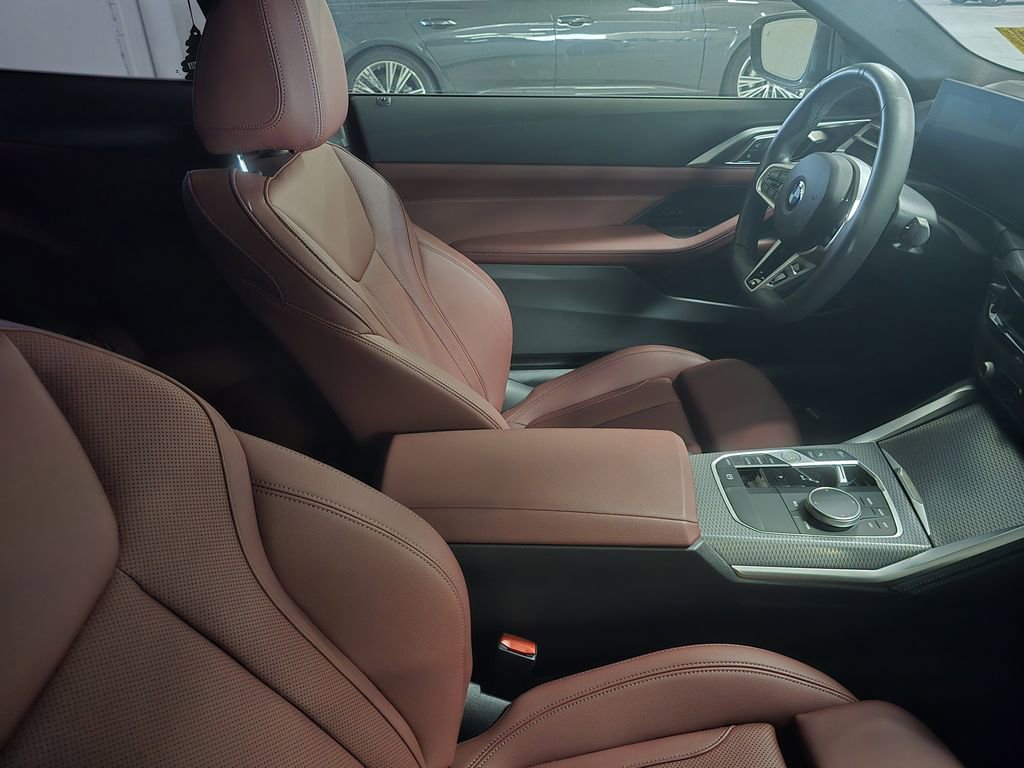 Used 2025 BMW 430i Coupe w/ M Sport Package image 3