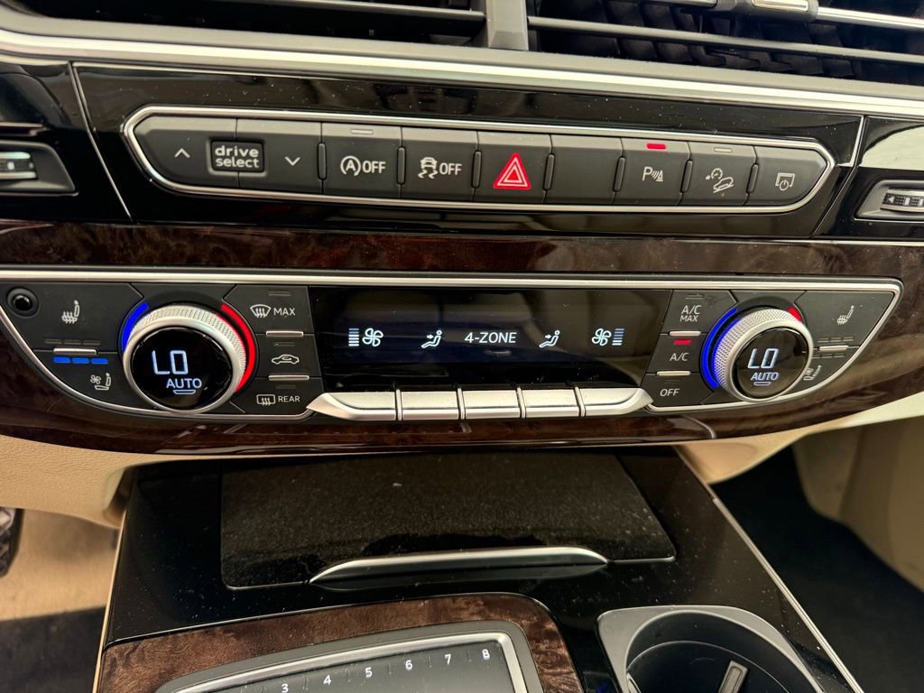 Used 2018 Audi Q7 3.0T Prestige AWD/4WD image 25