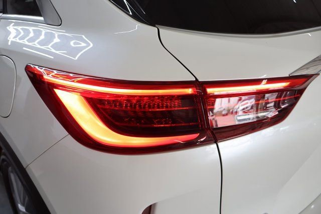 Used 2021 INFINITI QX50 Essential w/ Convenience Package image 29