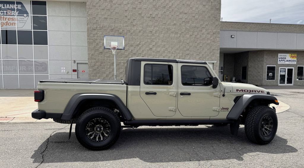 Used 2020 Jeep Gladiator Mojave AWD/4WD image 5