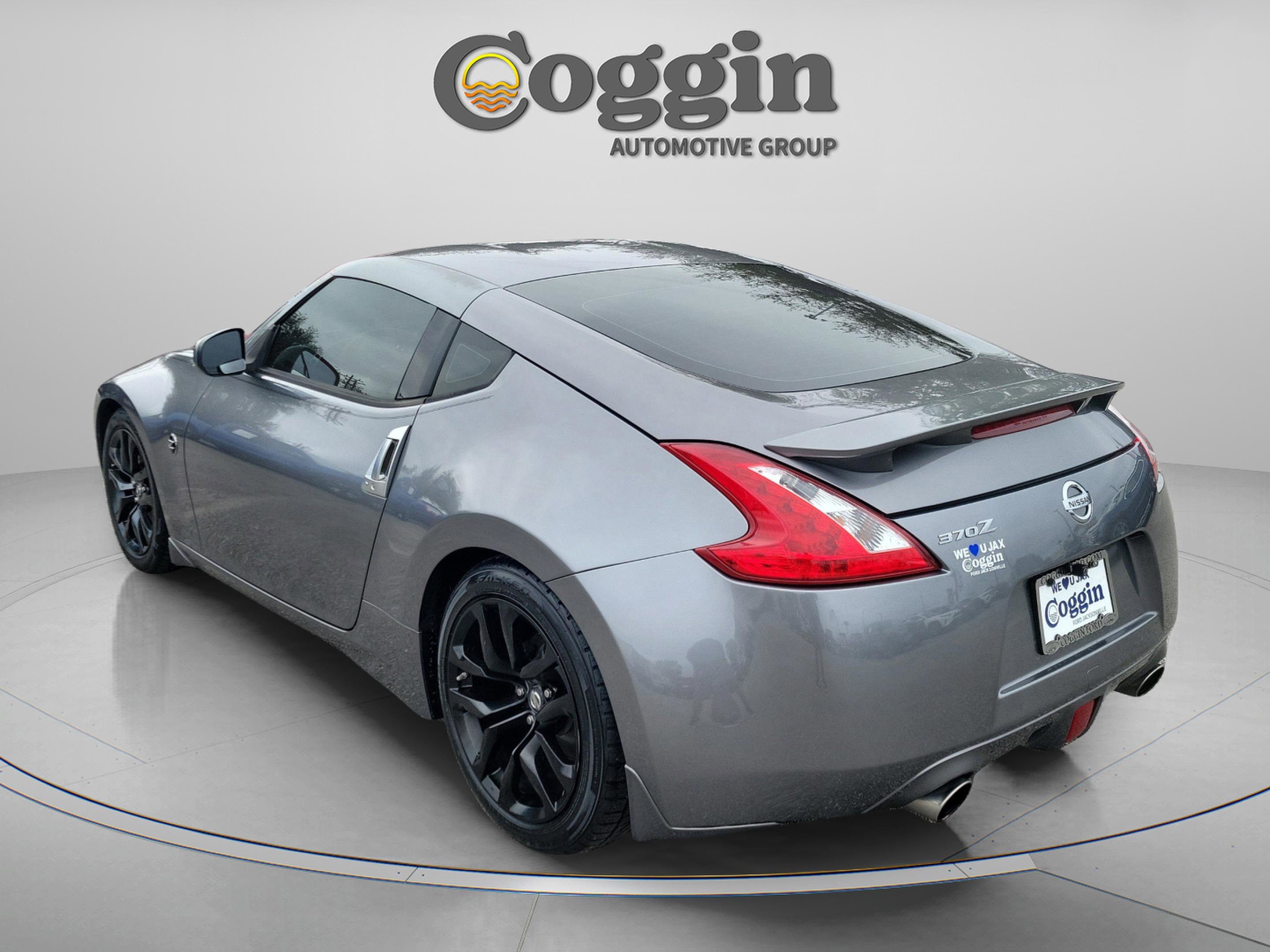 Used 2015 Nissan 370Z Coupe image 3