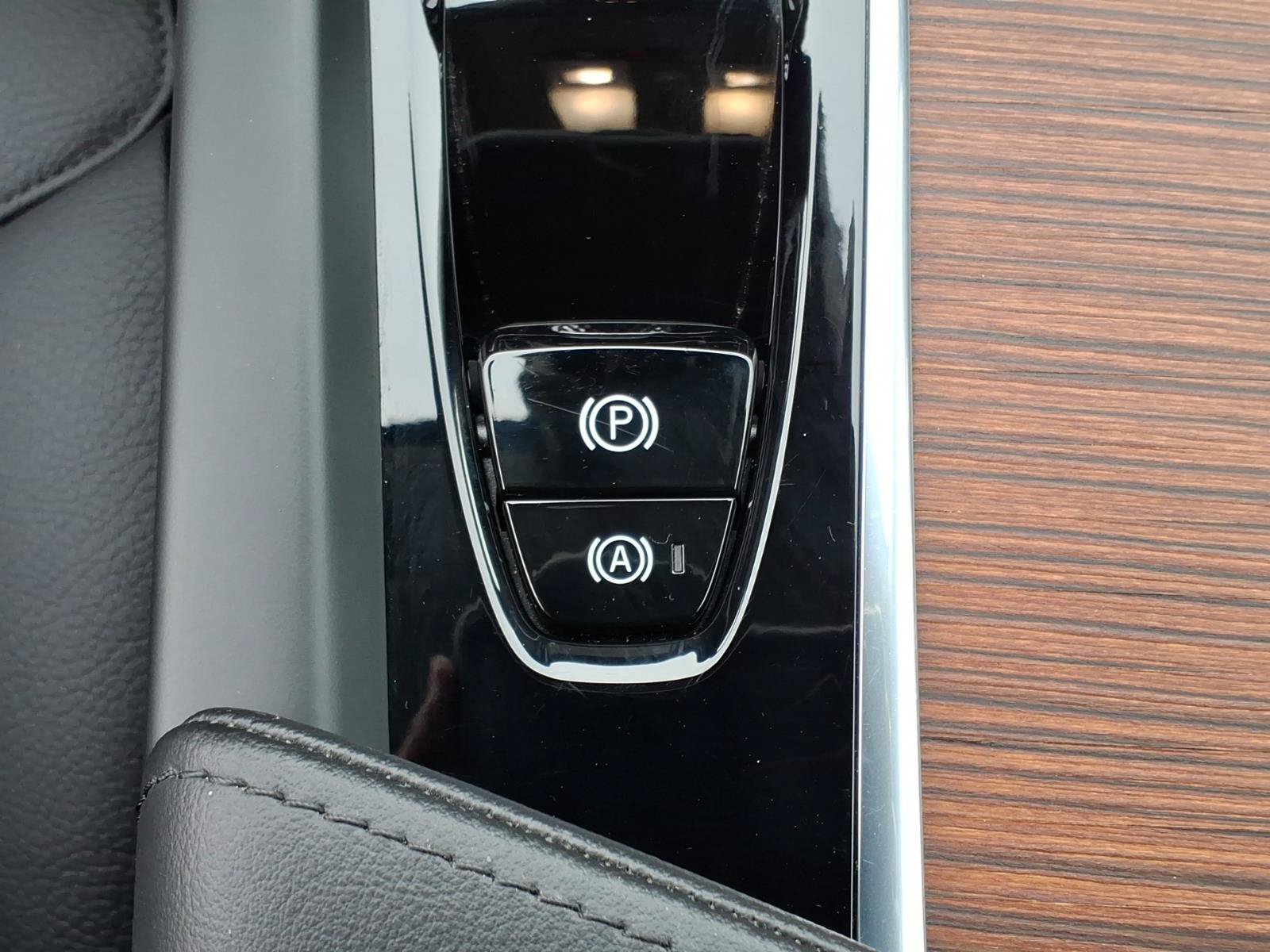 Used 2024 Volvo XC60 B5 Plus w/ Climate Package AWD/4WD image 21