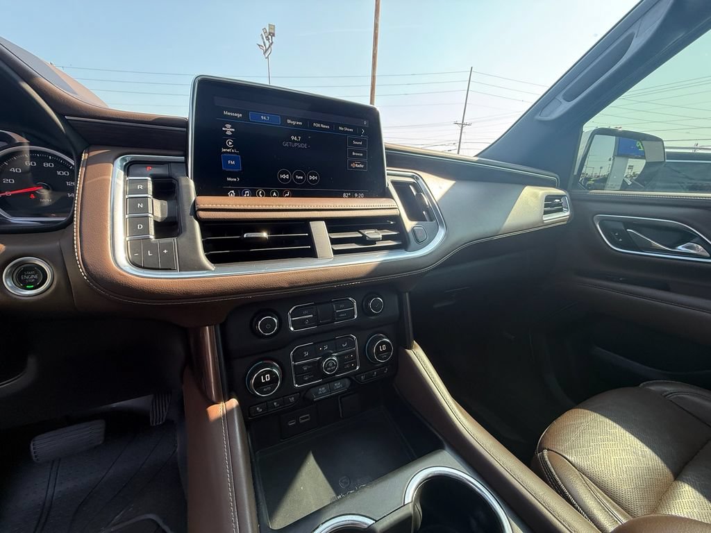Used 2021 Chevrolet Tahoe High Country w/ Premium Package AWD/4WD image 17