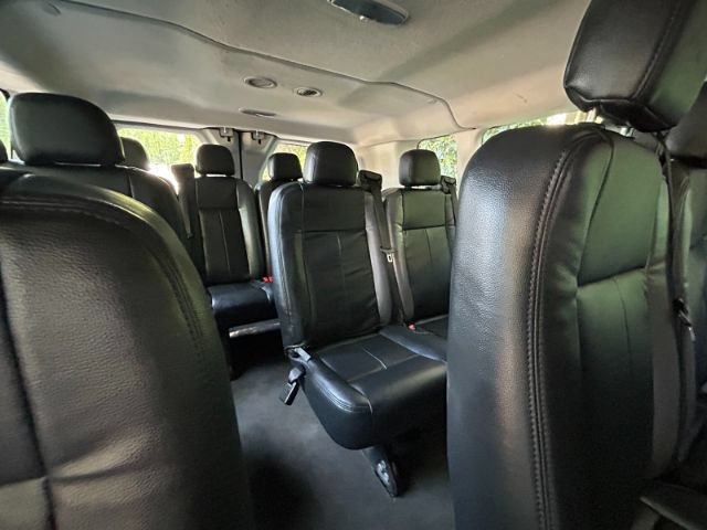 Used 2017 Ford Transit 350 XLT RWD image 27