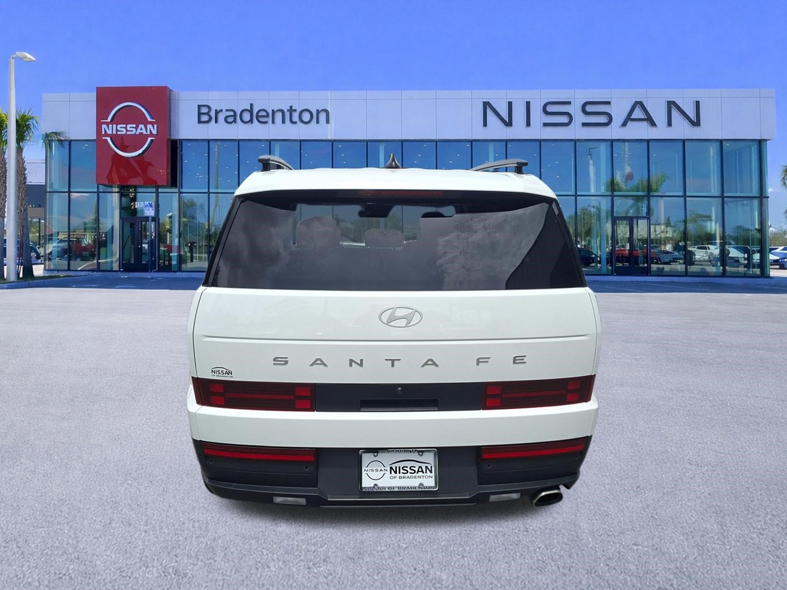Used 2026 Hyundai Santa Fe SEL FWD image 6