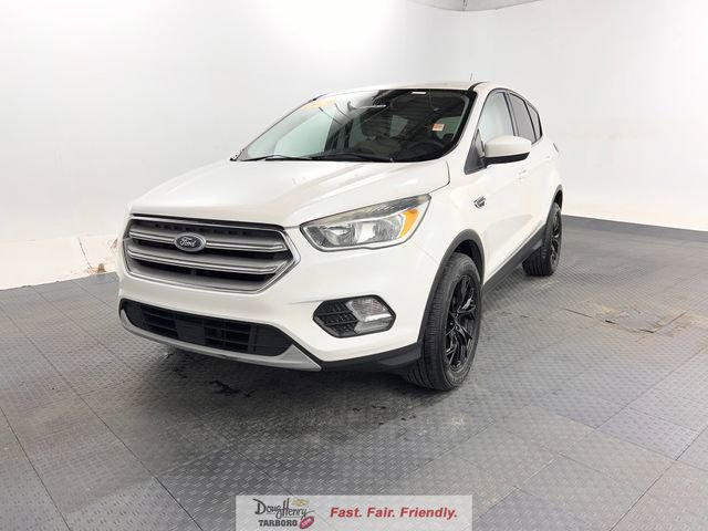 Used 2019 Ford Escape SE FWD image 1