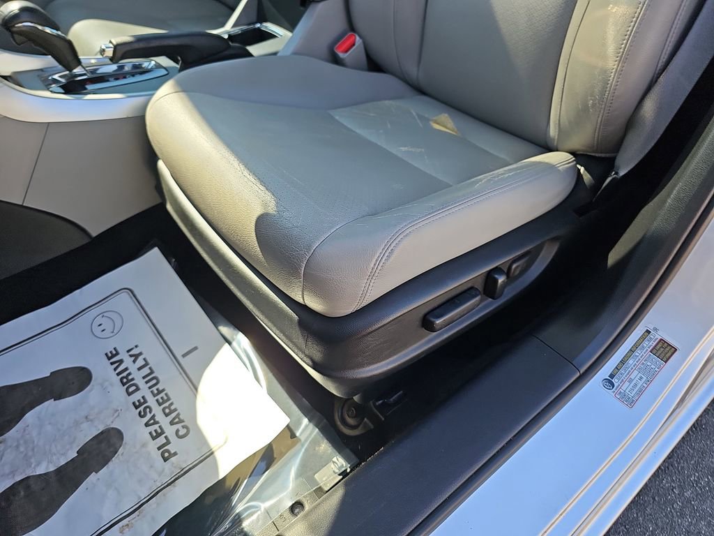 Used 2014 Honda Accord EX-L image 32