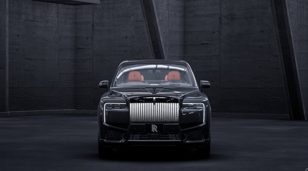 New 2027 Rolls-Royce Cullinan Black Badge AWD/4WD image 2