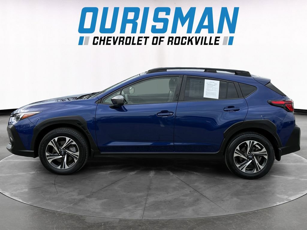 Used 2024 Subaru Crosstrek 2.0i Premium image 3