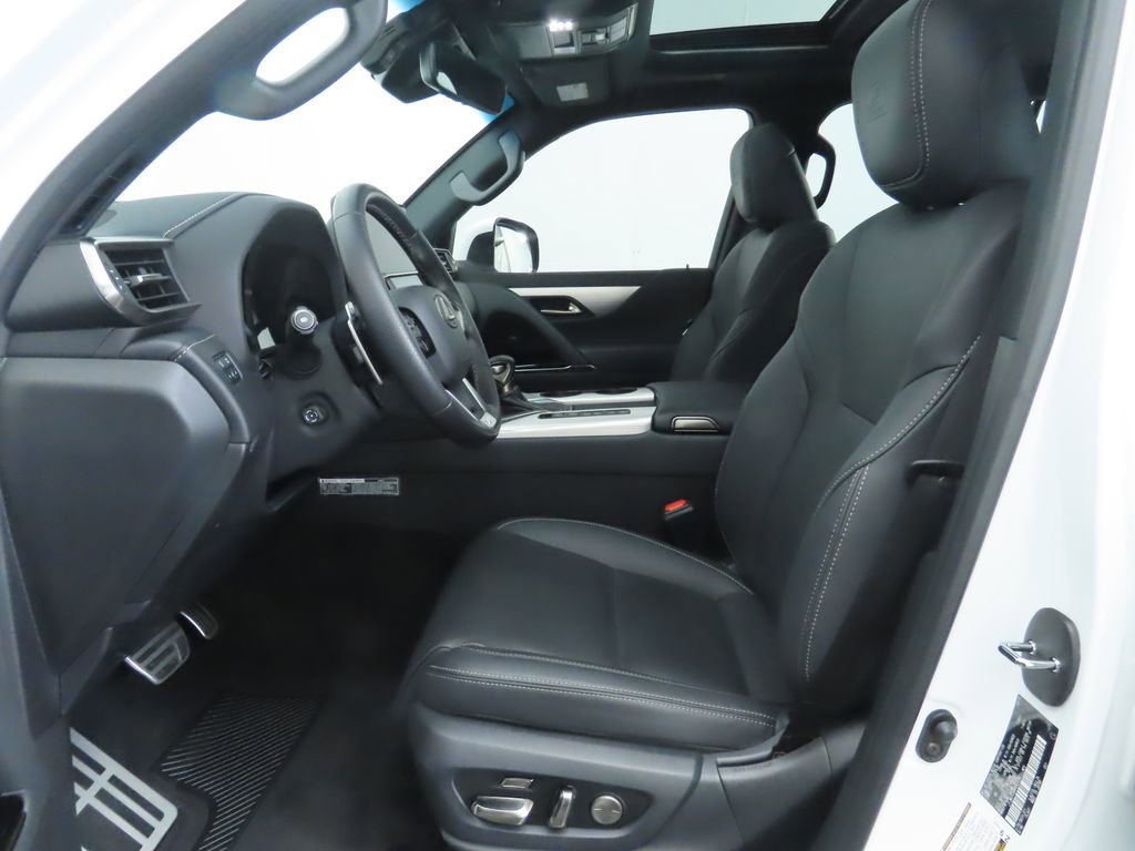 Certified 2024 Lexus LX 600 F Sport image 19