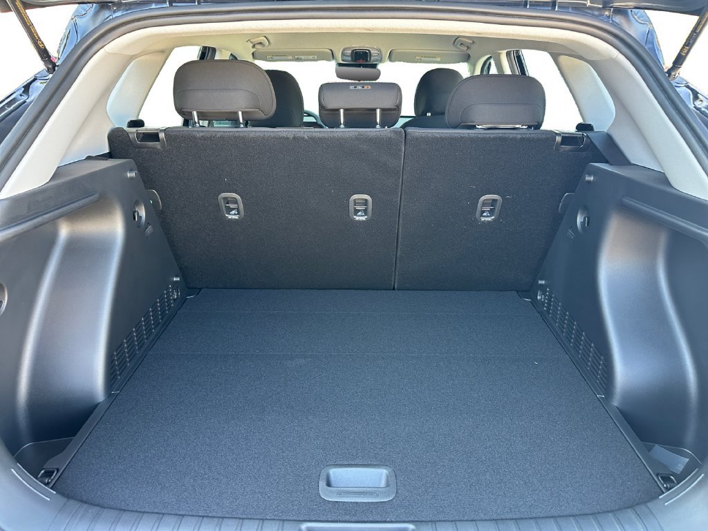 New 2027 Hyundai Kona SE FWD image 23