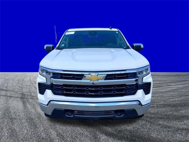 Used 2025 Chevrolet Silverado 1500 LT image 2