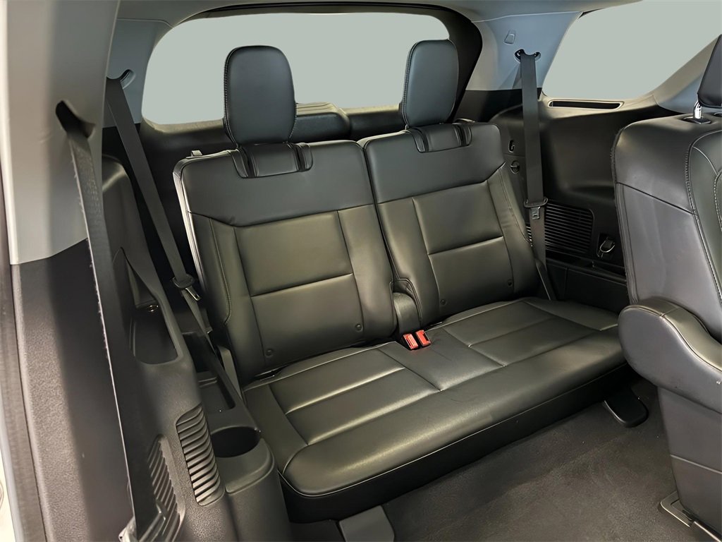 Used 2022 Ford Explorer XLT image 16