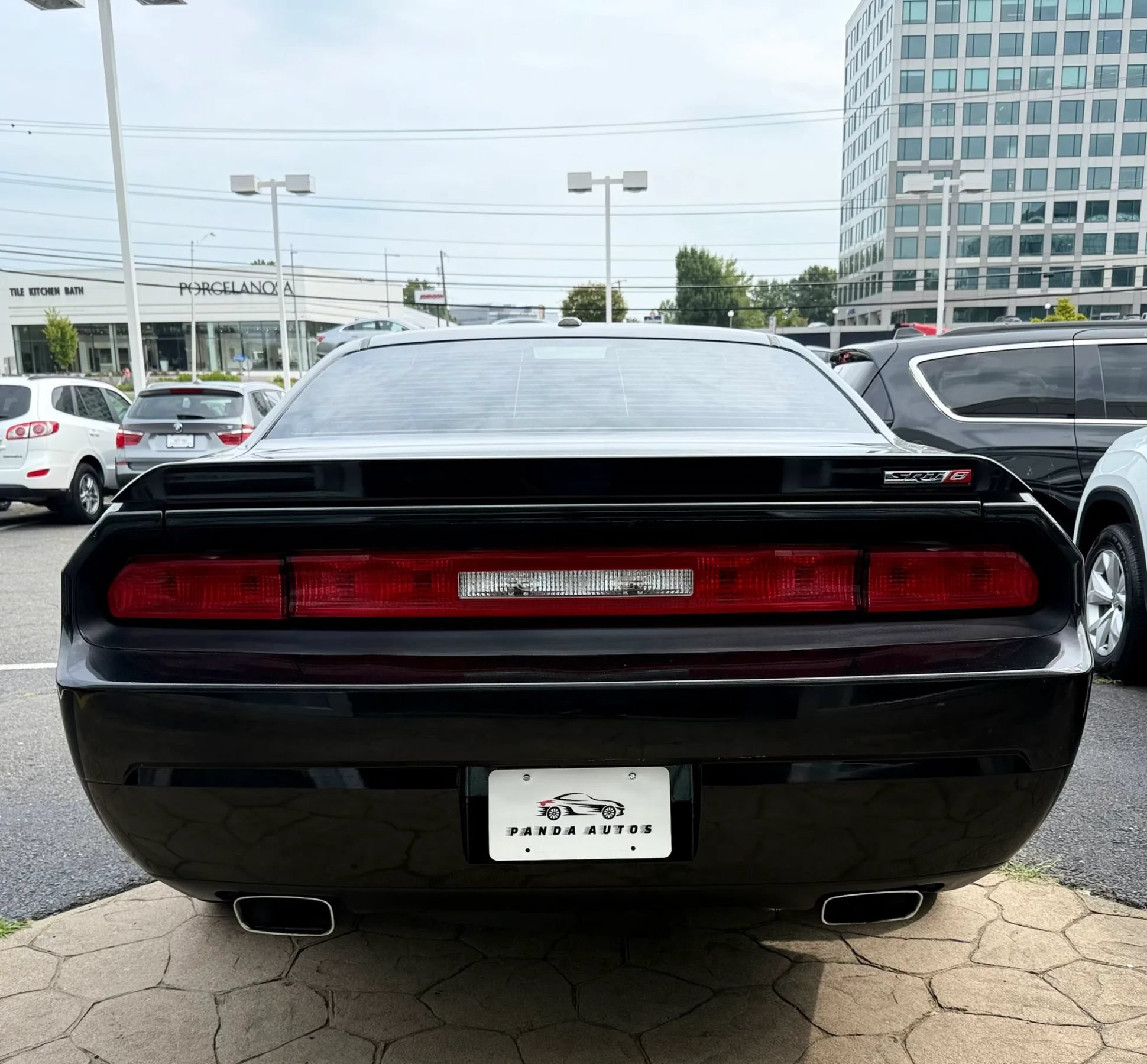 Used 2010 Dodge Challenger SRT8 w/ SRT Option Group II RWD image 6