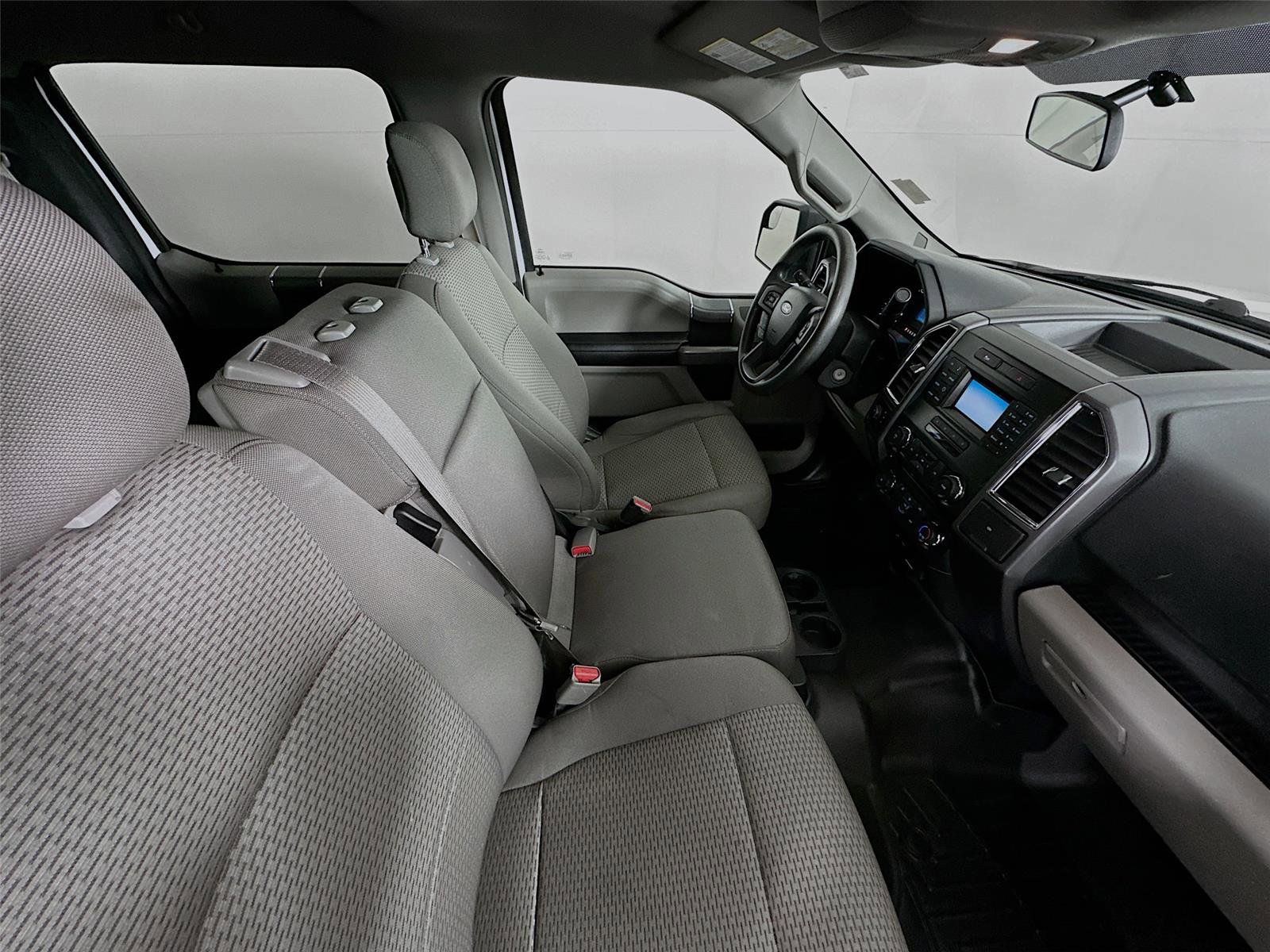 Used 2015 Ford F150 XLT w/ XTR Package image 26