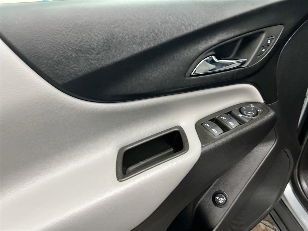 Used 2023 Chevrolet Equinox LT w/ Driver Convenience Package image 20
