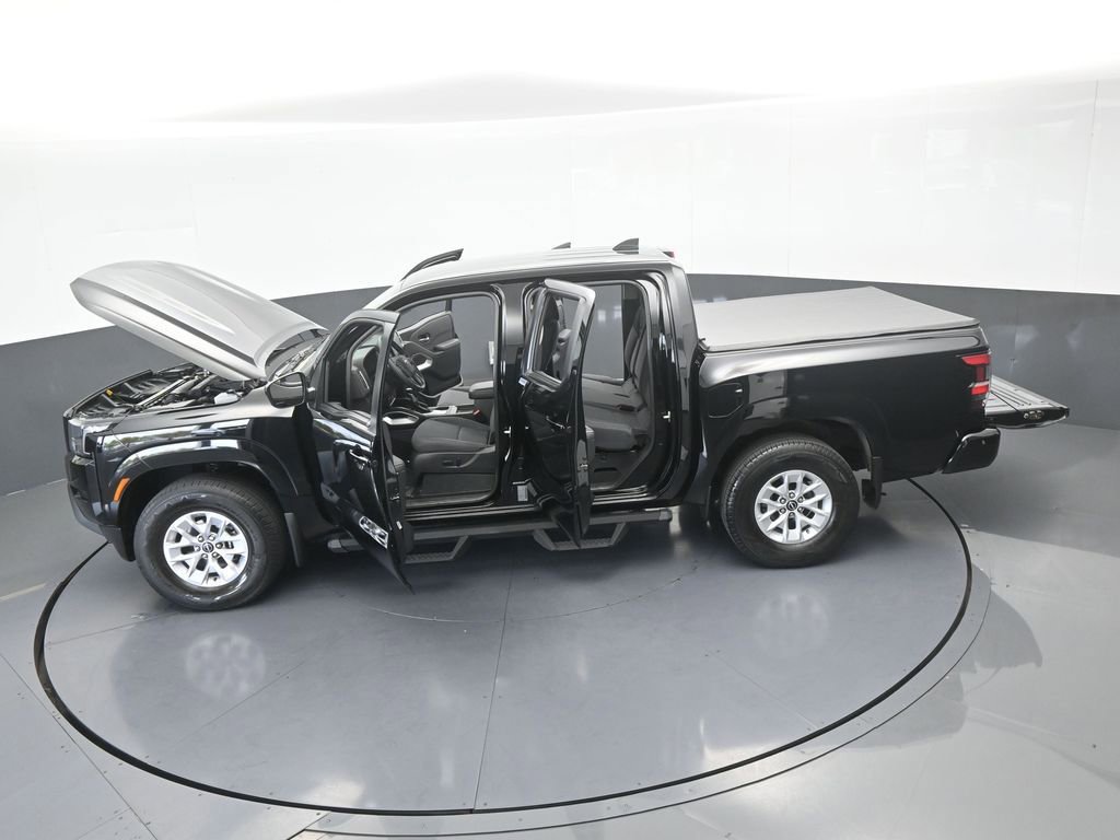 Used 2024 Nissan Frontier SV image 59