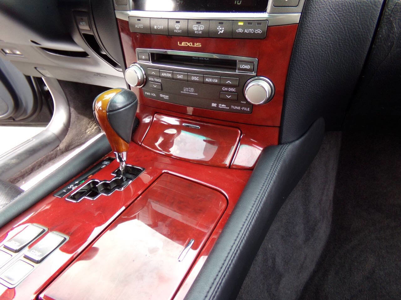 Used 2010 Lexus LS 460 AWD image 29