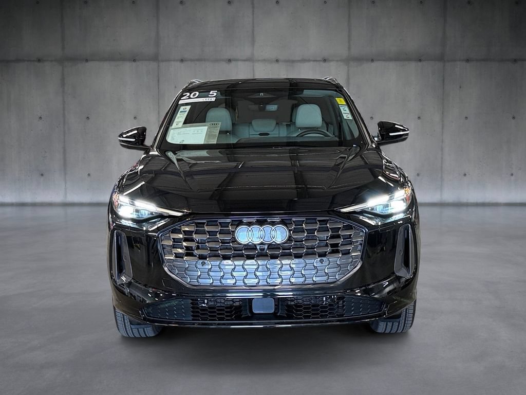 Certified 2025 Audi Q5 Premium w/ Convenience Package AWD/4WD image 8
