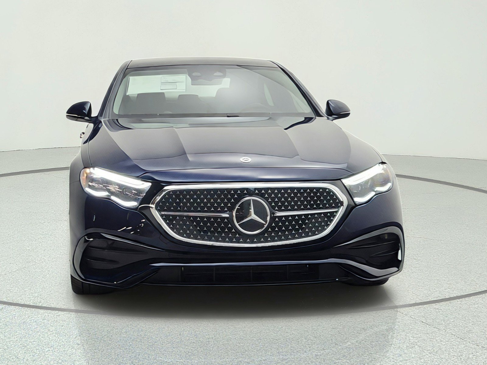 New 2027 Mercedes-Benz E 450 4MATIC Sedan image 2