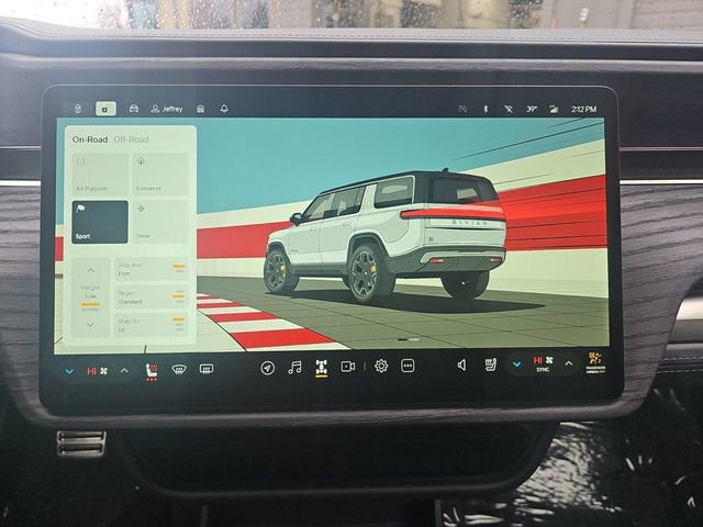 Used 2024 Rivian R1S Adventure image 14
