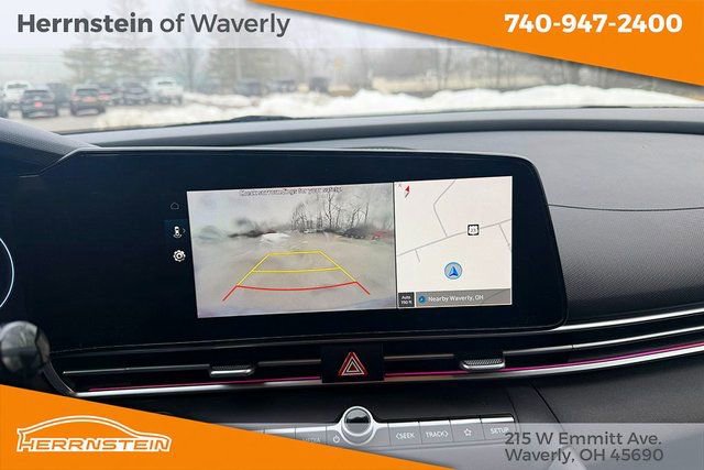Used 2024 Hyundai Elantra SEL image 16