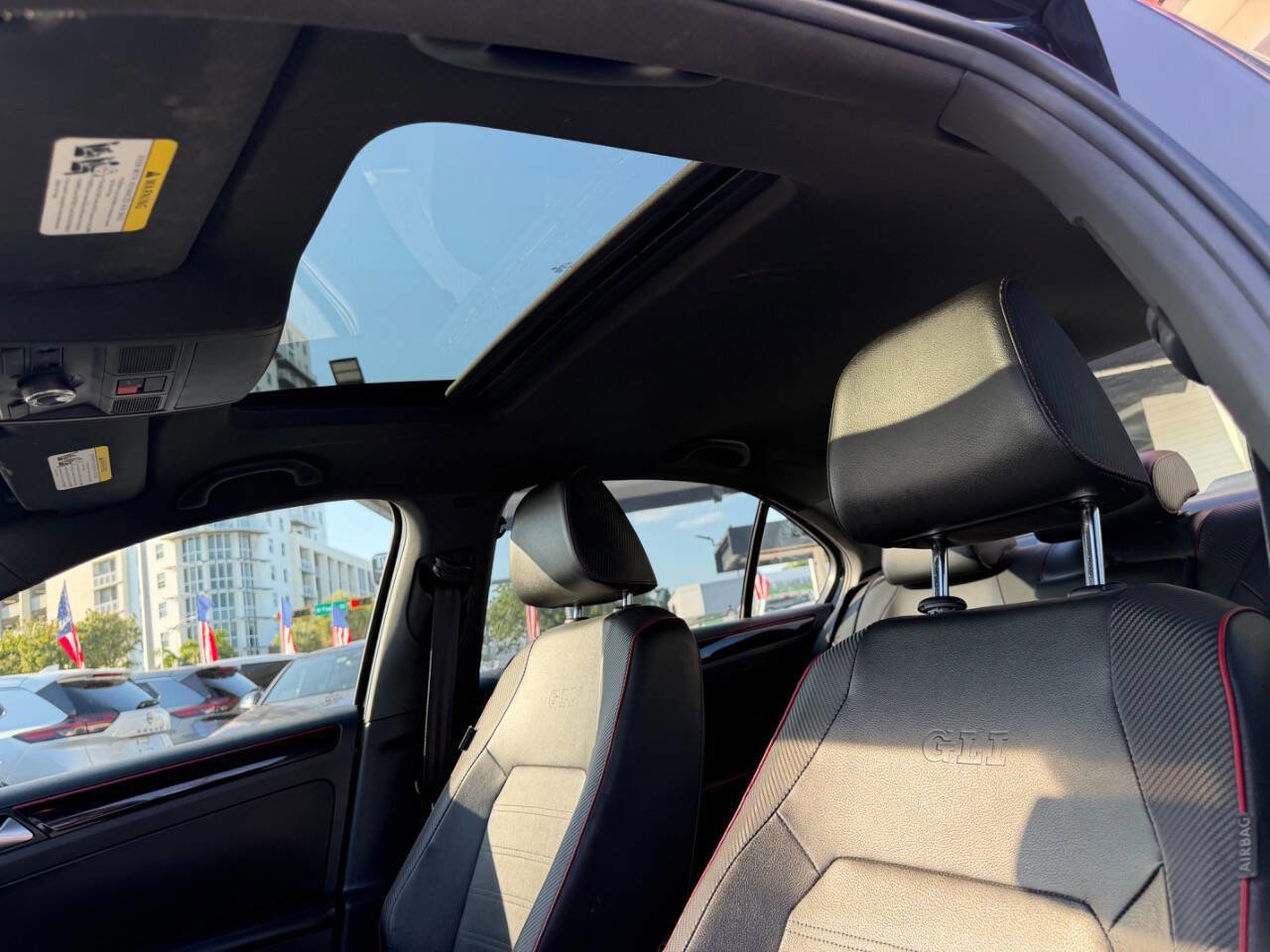 Used 2015 Volkswagen Jetta GLI SE FWD image 11