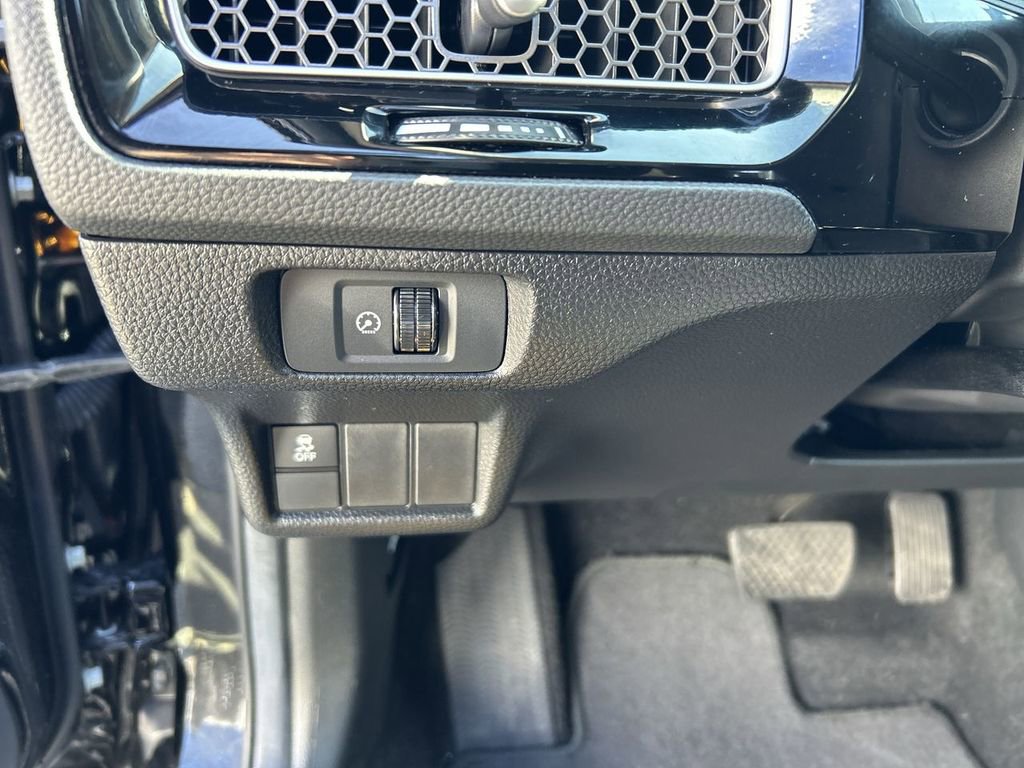 Used 2025 Honda Civic LX image 17