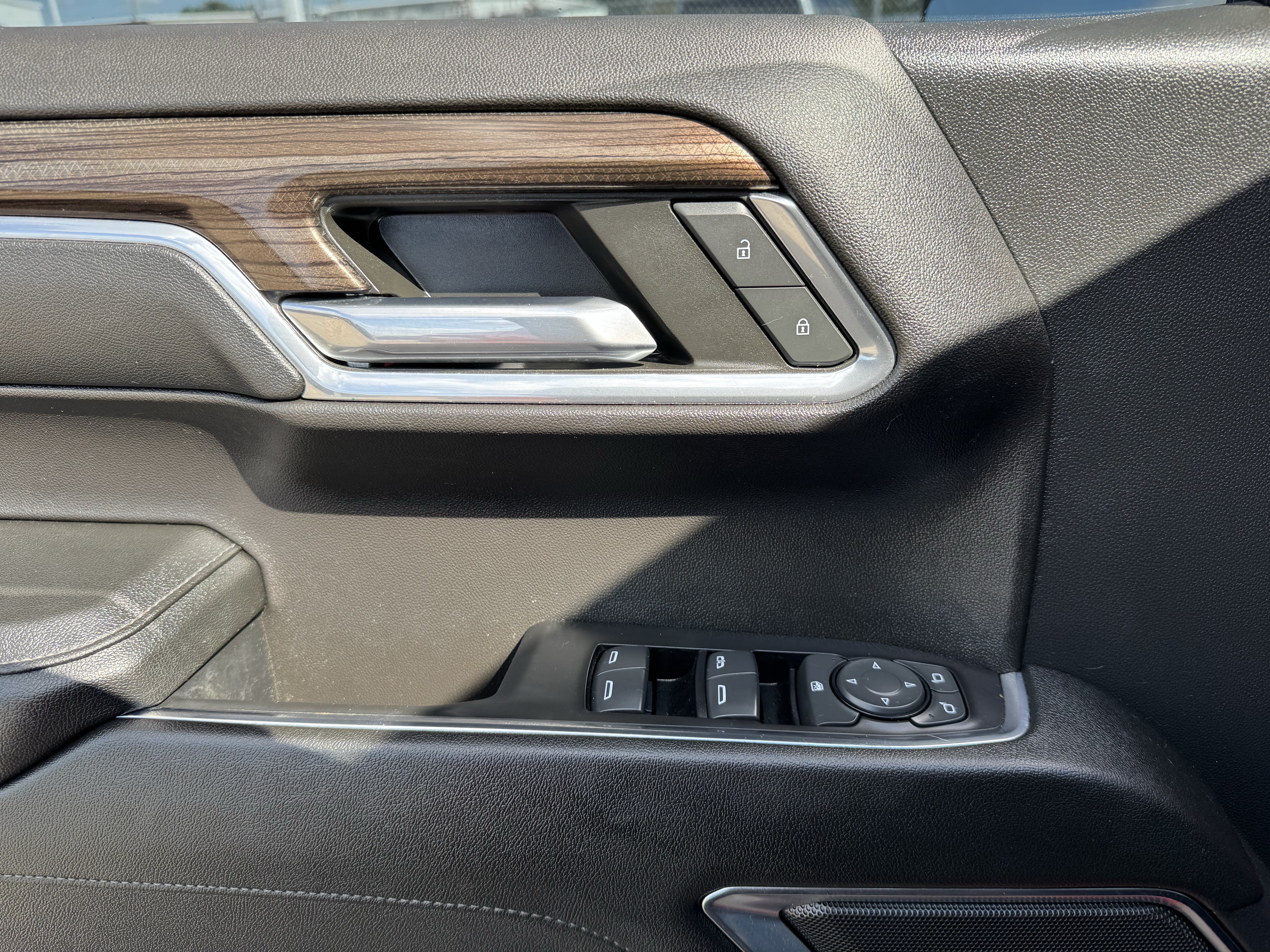 Used 2023 Chevrolet Silverado 1500 RST RWD image 14